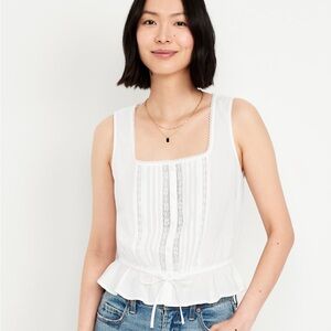 NWT Sleeveless Eyelet Top